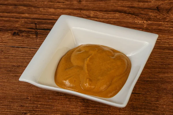 Kasede baharatlı hardal sosu