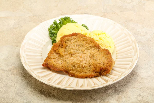 Schnitzel Peito Frango Crocante Com Purê Batata — Fotografia de Stock