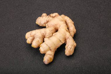 Doğal organik zencefil kökü aroması.