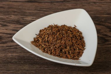 Aroma mutfağı kâsede kurutulmuş zeera tohumları.