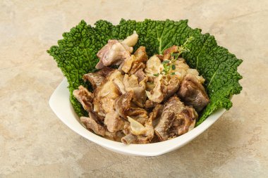 Kavanozda baharatlı kuzu eti