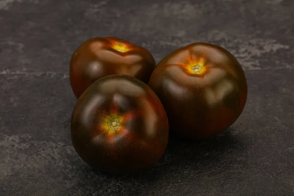 Schwarzer Leckerer Saftiger Kumato Tomatenhaufen — Stockfoto