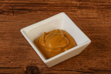 Kasede baharatlı hardal sosu