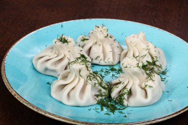 Geleneksel Gürcistan mutfağı - etli khinkali böreği