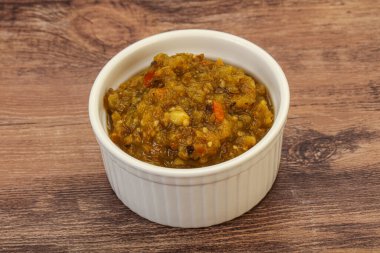 Kasede biberli yeşil baharatlı sos.