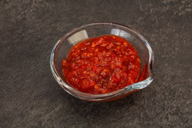 Kasede acı domates sosu