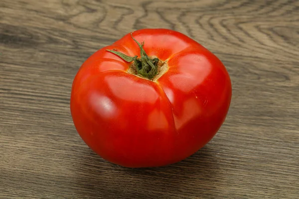 Grande Tomate Rouge Juteuse Mûre Pour Cuisson — Photo