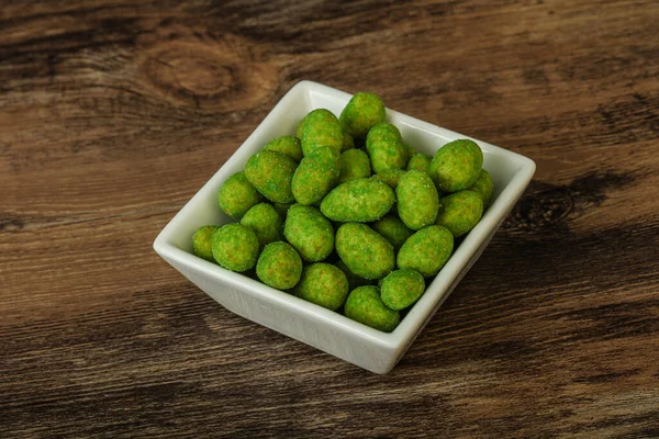 Kryddig Wasabi Jordnötter Mellanmål Skålen — Stockfoto