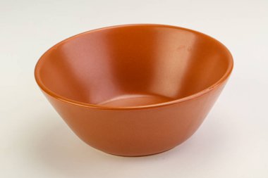 Mutfak için renkli boş kase izole