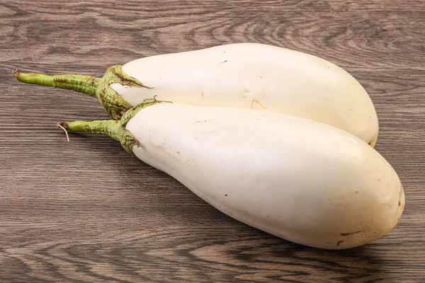 Reife Und Schmackhafte Weiße Bio Auberginen Oder Auberginen — Stockfoto