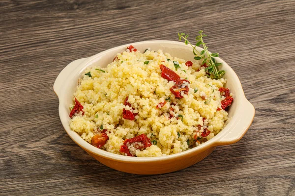 Vegetarische Küche Couscous Mit Gemüse Und Petersilie — Stockfoto