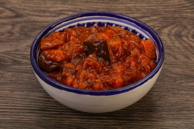 Domatesli ve otlu patlıcan sote.