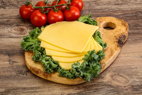 Käse Snack Scheiben Über Bord — Stockfoto