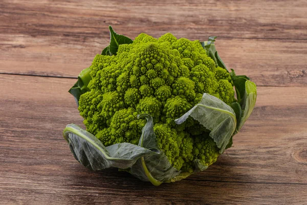 Ízletes Vegán Bio Élelmiszer Romanesco Káposzta — Stock Fotó