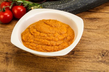 Vejetaryen mutfağı - Ot ve baharatlı kabak püresi