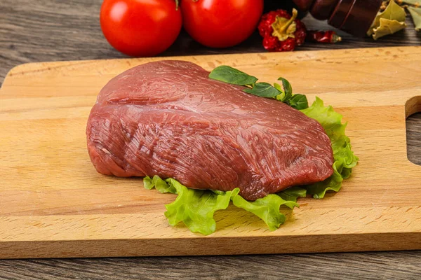 Surowy Kawałek Mięsa Wołowego Gotowania — Zdjęcie stockowe