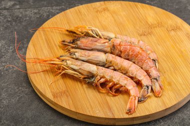 Lezzetli büyük Langoustine deniz ürünleri.