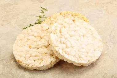 Vejetaryen için diyet çıtır ekmek yığını