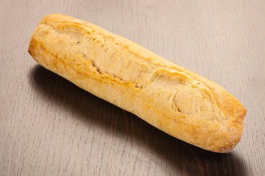 Kabuklu ekmekler, izole edilmiş.