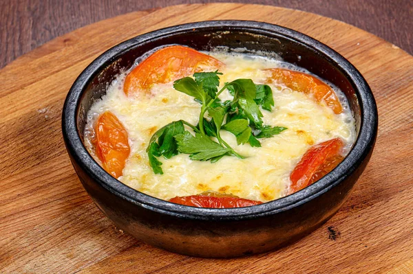 Baked Cheese Pot Tomato — Stock Photo, Image
