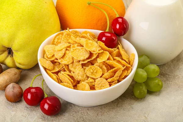 Desayuno Con Copos Maíz Frutas Leche — Foto de Stock