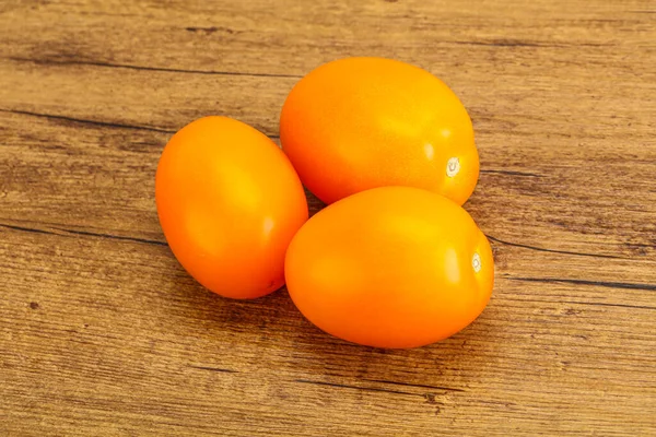 Haufen Reifer Frischer Gelber Tomaten — Stockfoto