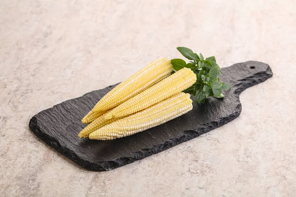 Vegan Food Raw Baby Corn Cooking — Stock Photo, Image