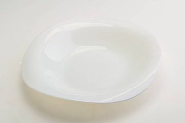 İzole edilmiş servis için beyaz proclean plaka