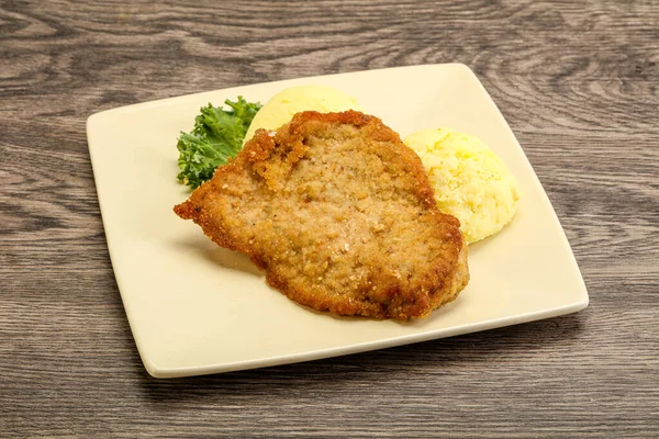 Schnitzel Peito Frango Crocante Com Purê Batata — Fotografia de Stock