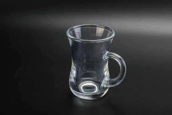 Leere Glasbecher Für Getränke Isoliert — Stockfoto