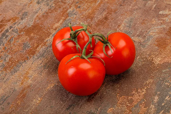 Roter Leuchtend Reifer Und Süßer Tomatenzweig — Stockfoto