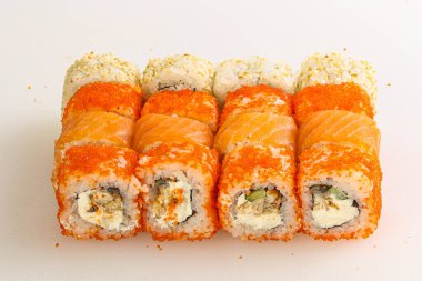 Japon suşisi ve balıklı rulo.