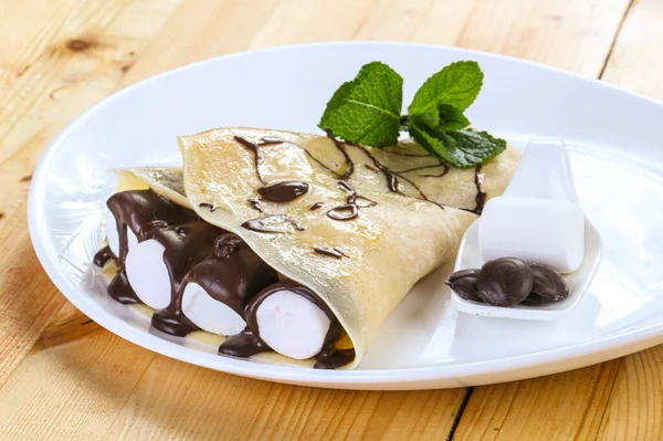 Pancake Marshmallow Liquid Chocolate — Stock Photo, Image