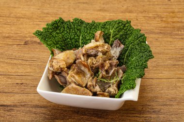 Kavanozda baharatlı kuzu eti