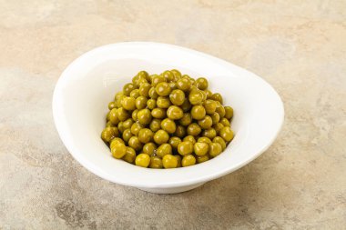 Kasede marine edilmiş taze bezelye