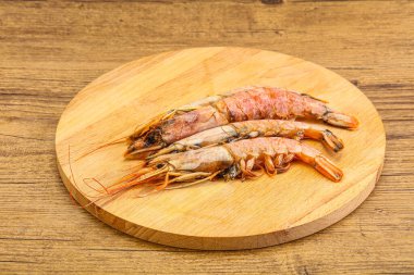 Lezzetli büyük Langoustine deniz ürünleri.