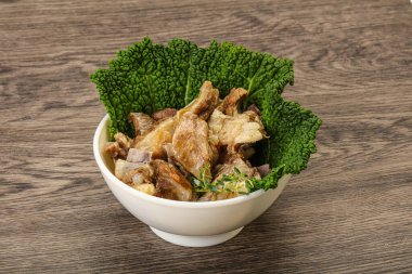 Kavanozda baharatlı kuzu eti