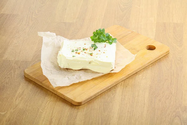 Formaggio Greco Feta Mare Servito Alle Erbe — Foto Stock