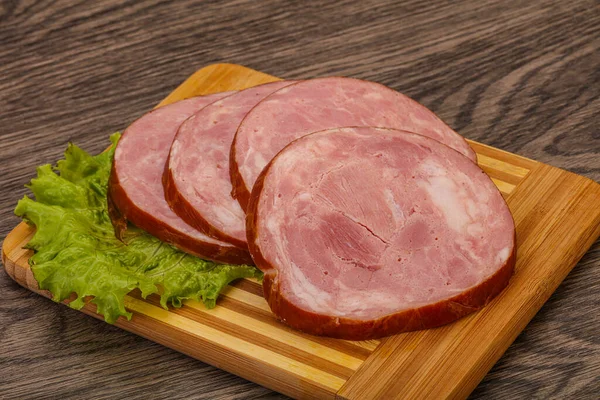 Snijdt Varkensvlees Ham Houten Plank — Stockfoto