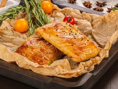 Et ve baharatlı Asya geleneksel pastası