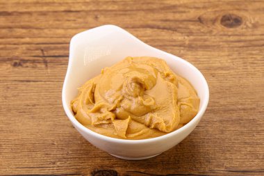 Fıstık ezmeli atıştırmalık