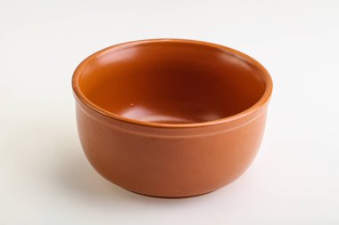 Mutfak için renkli boş kase izole