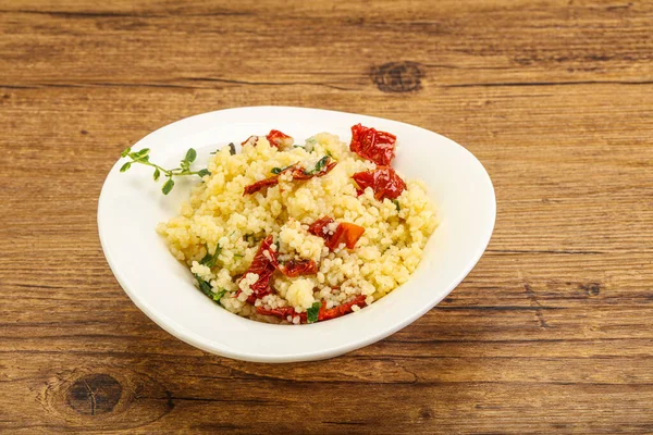 Vegetariánská Kuchyně Kuskus Zeleninou Petrželí — Stock fotografie