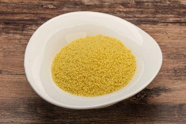 Yemek pişirmek için klozette çiğ öksürük yığını