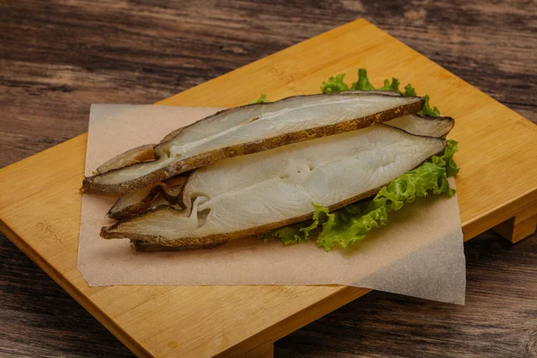 Delikate Geräucherte Heilbutt Fischscheiben Snack — Stockfoto