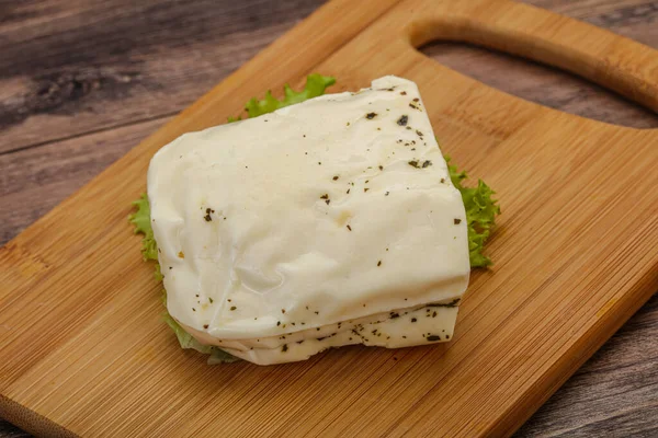 Queijo Grego Halloumi Com Hortelã Para Grelhar — Fotografia de Stock