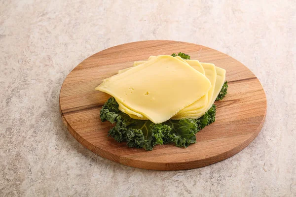 Sliced Gouda Cheese Snack Board — Stock Photo, Image