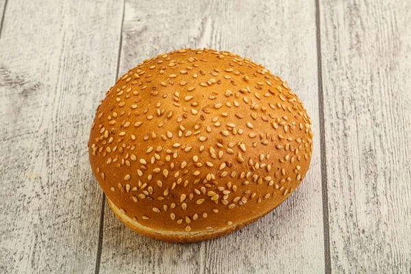 Fresh Burger Bun Sesame Seeds — Stock Photo, Image