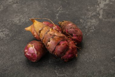 Vegan suisine - Çiğ top inambur kökü veya Kudüs enginarı