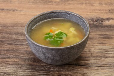 Havuçlu ve patatesli lezzetli tavuk çorbası